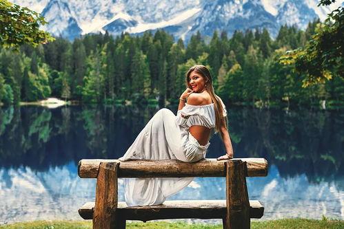 欧美人自拍素材视频,揭秘流行文化中的自我表达与社交互动