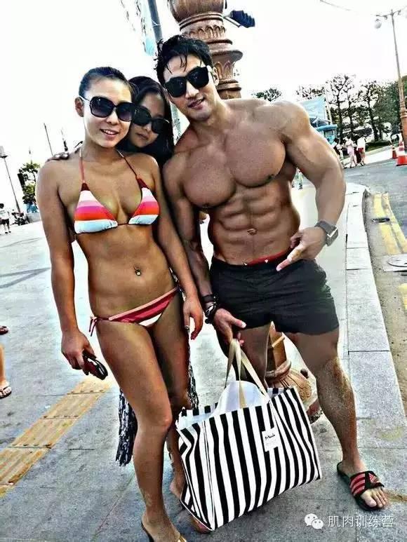 欧美大块头猛男视频,震撼视觉盛宴